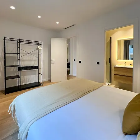 Stay U-Nique Apartments Balmes II Barcellona Esterno foto
