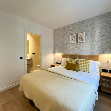Stay U-Nique Apartments Balmes II Barcellona Esterno foto